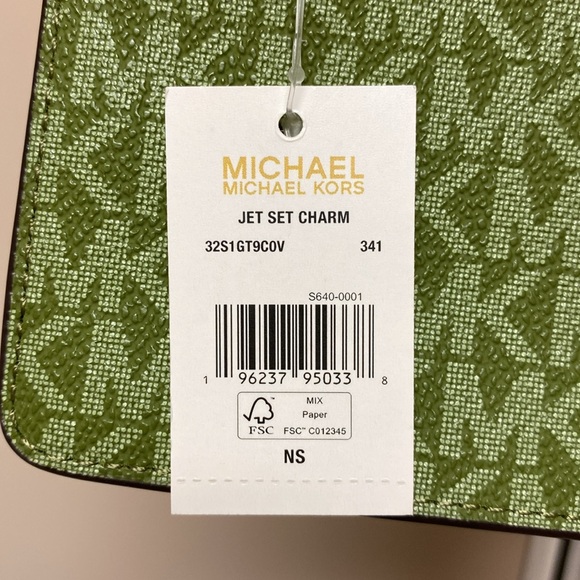 NWT Michael Kors Jet Set Small Two-Tone Logo Smartphone Crossbody - Picture 10 of 11